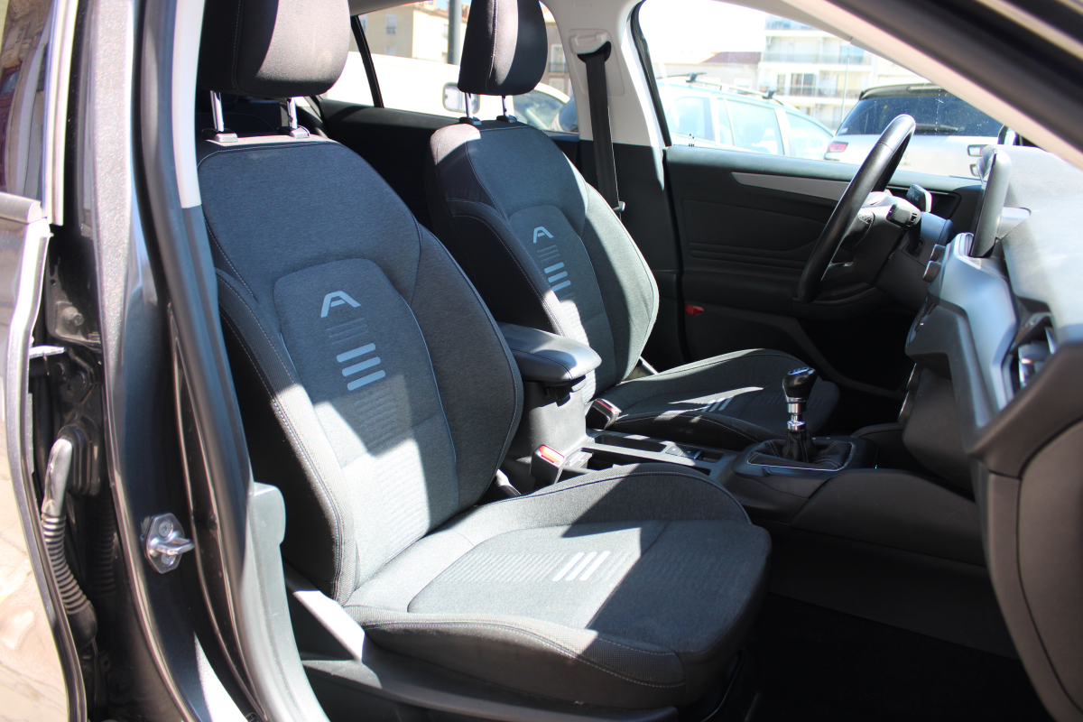 Ford Focus — 13