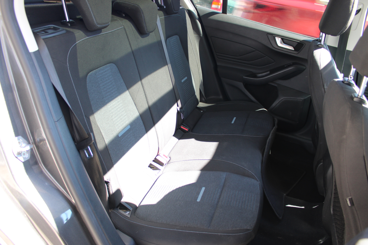 Ford Focus — 14