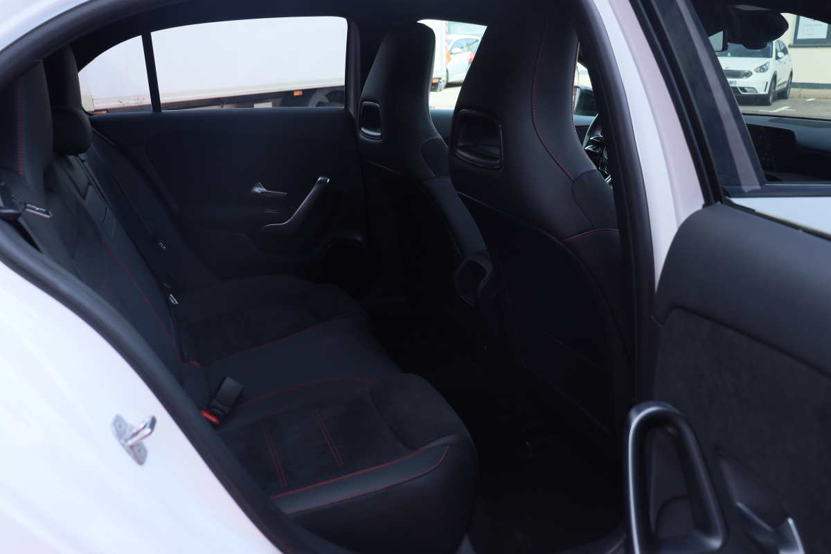 Mercedes Classe A — 17
