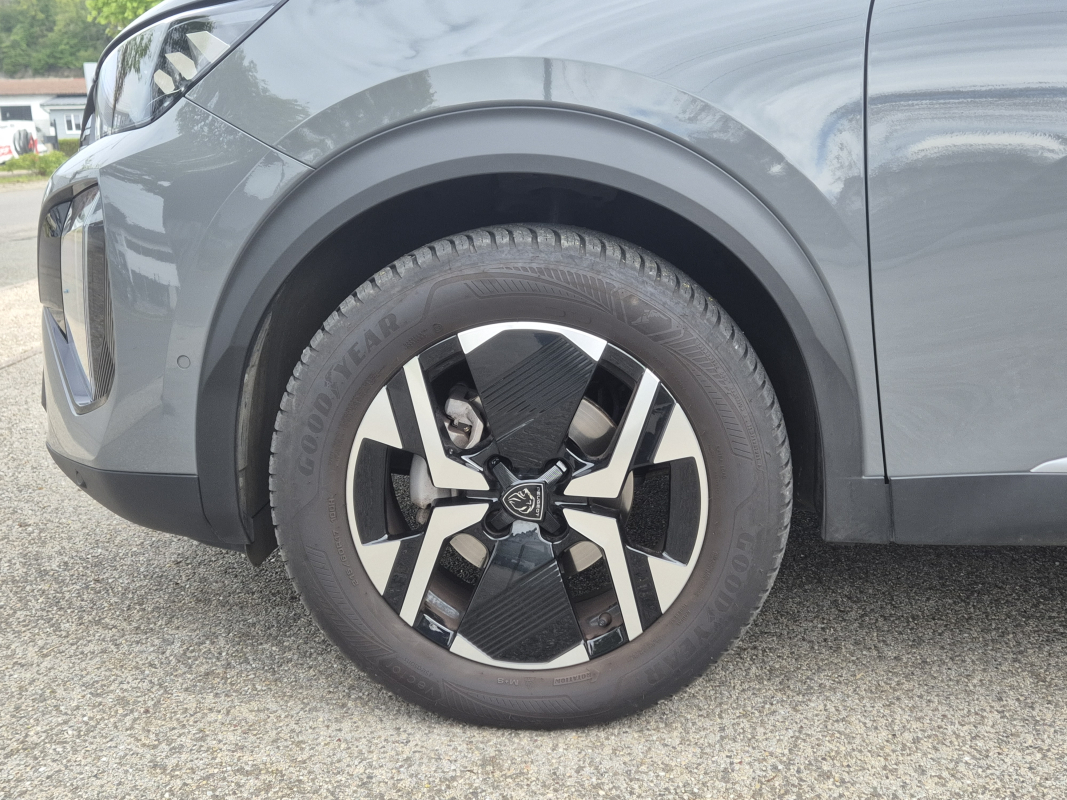 Peugeot 2008 — 11
