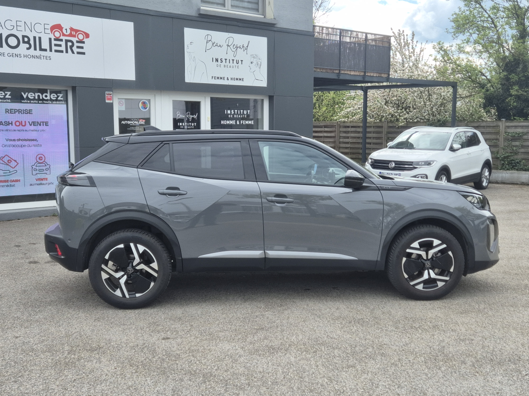 Peugeot 2008 — 10