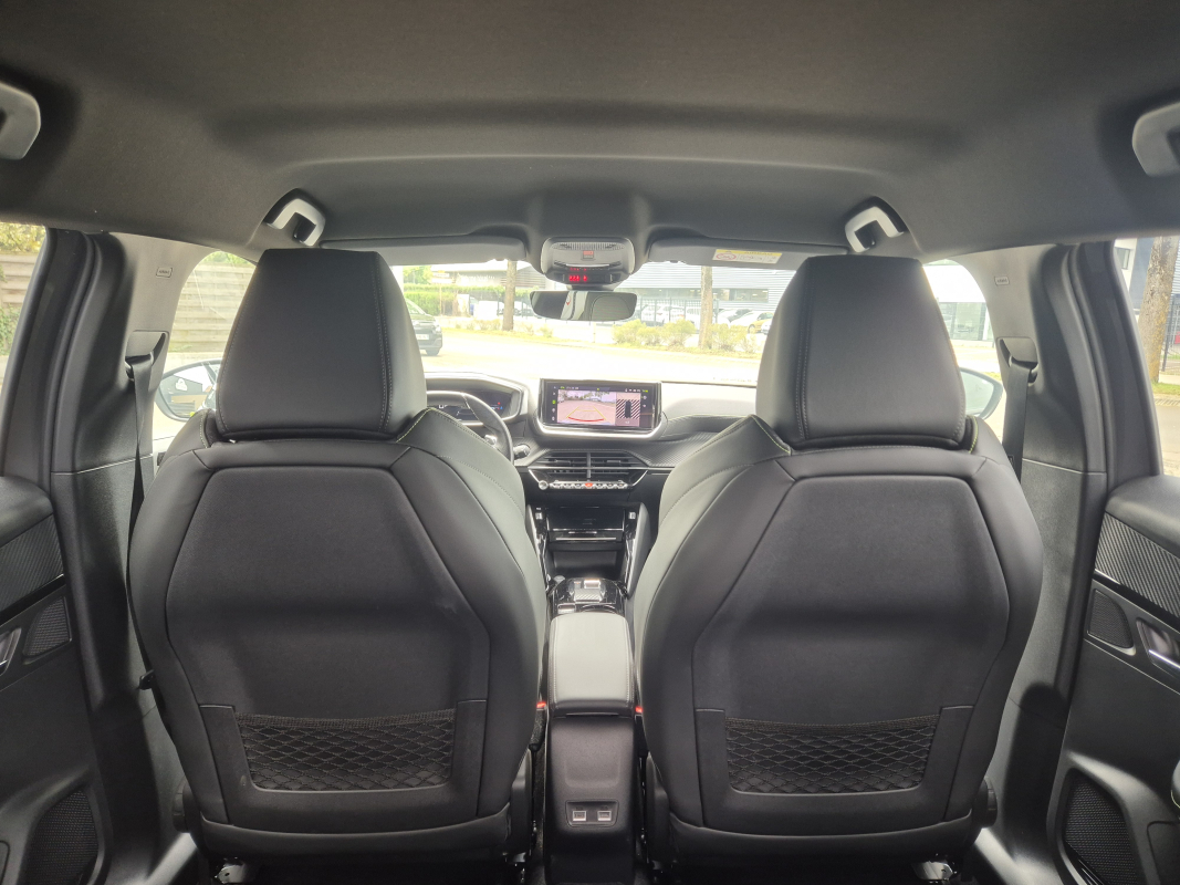 Peugeot 2008 — 14