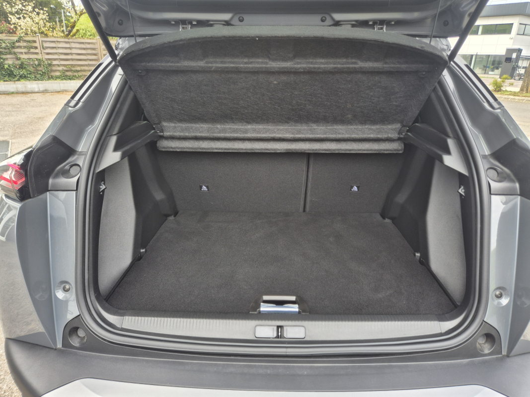 Peugeot 2008 — 23