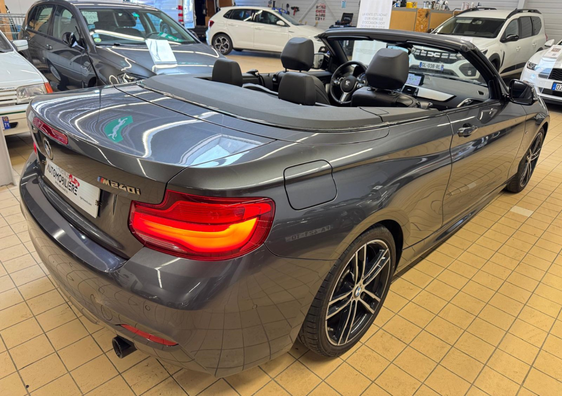 Bmw Série 2 Cabriolet — 9