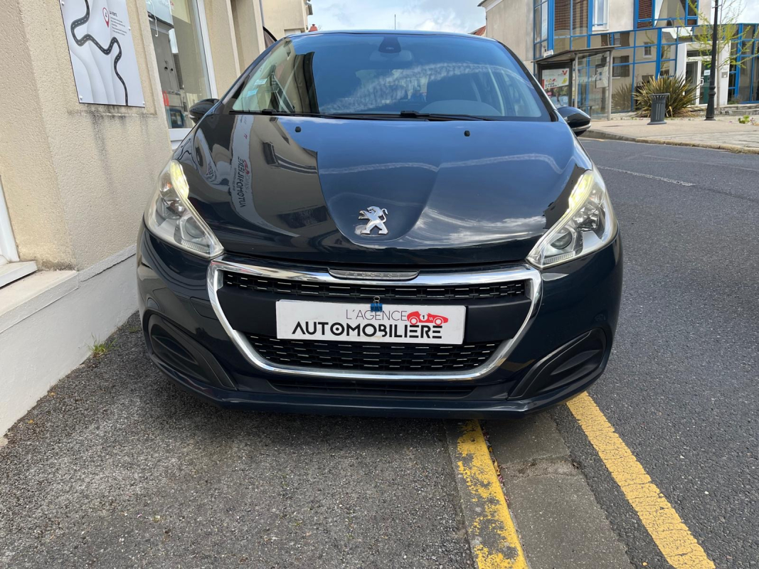 Peugeot 208 — 2