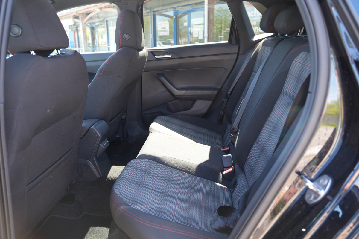Volkswagen Polo — 37