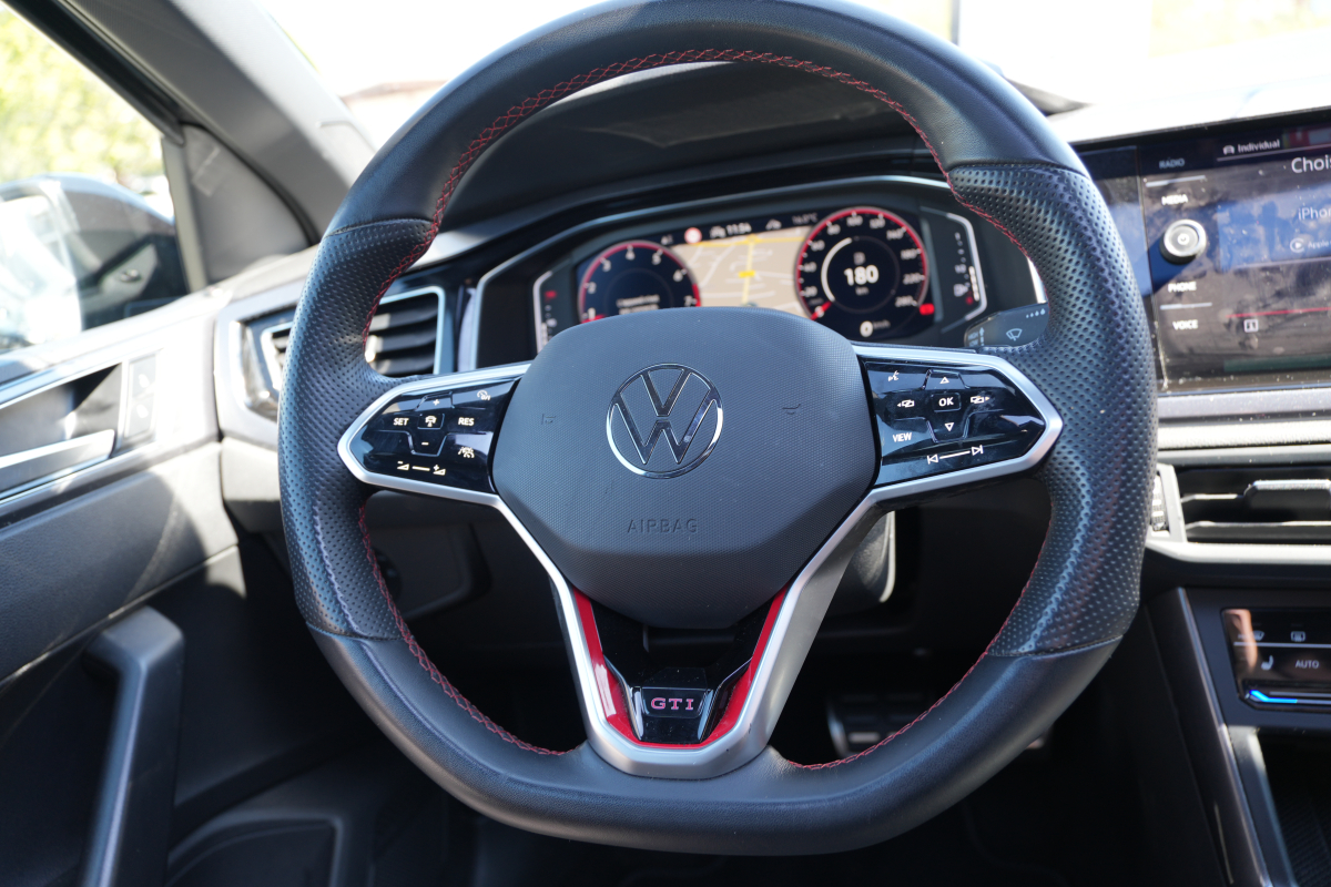 Volkswagen Polo — 13