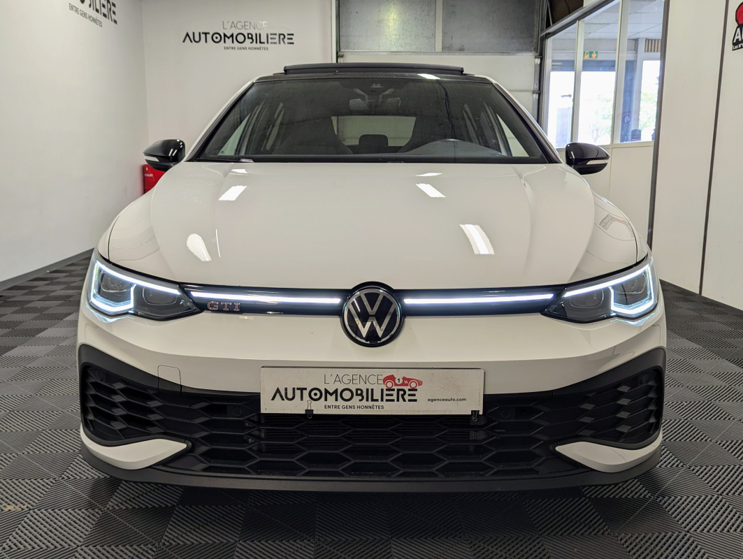 Volkswagen Golf — 2