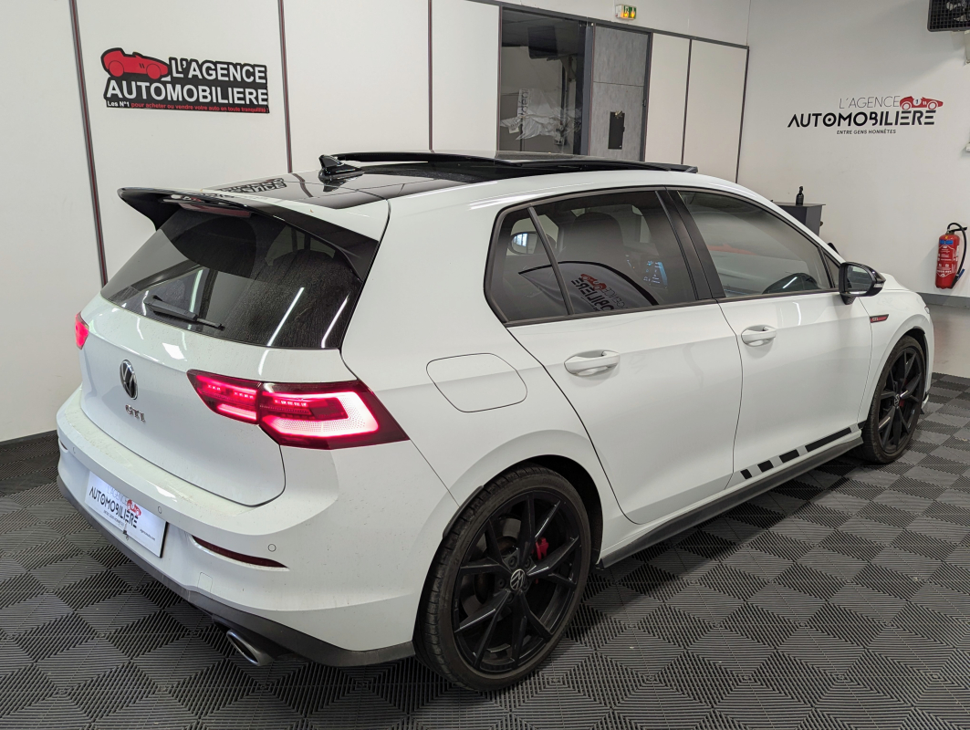 Volkswagen Golf — 6