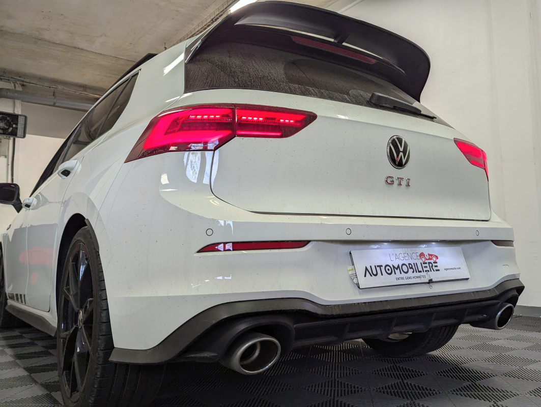 Volkswagen Golf — 7