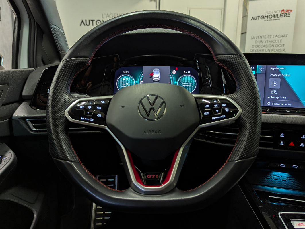 Volkswagen Golf — 21