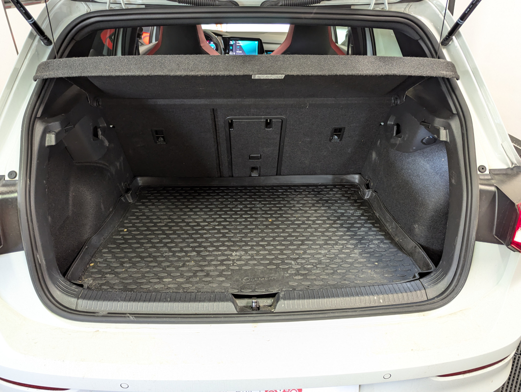 Volkswagen Golf — 14