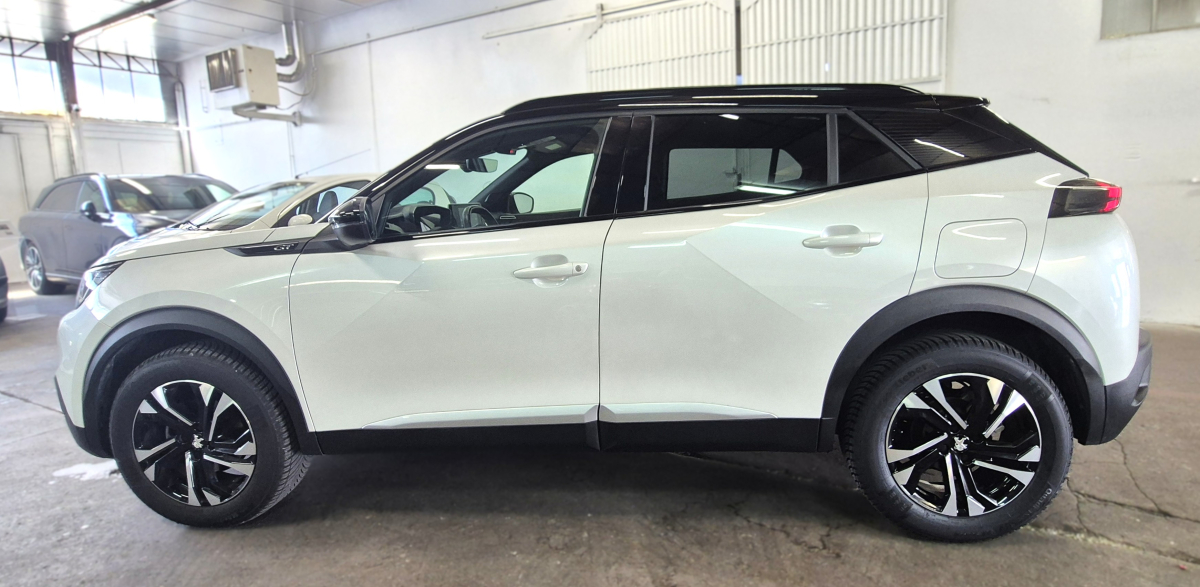 Peugeot 2008 — 25