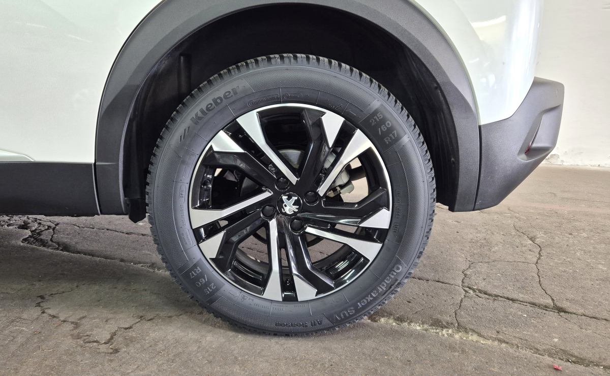 Peugeot 2008 — 31