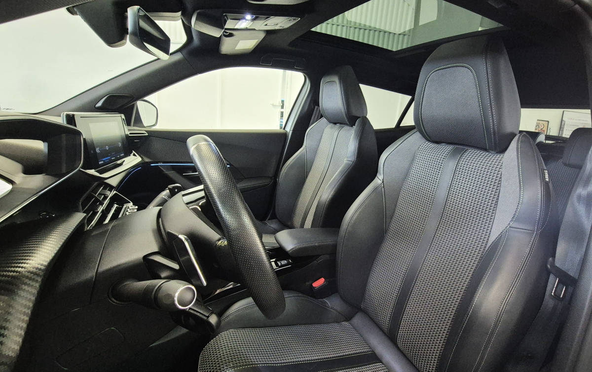 Peugeot 2008 — 7