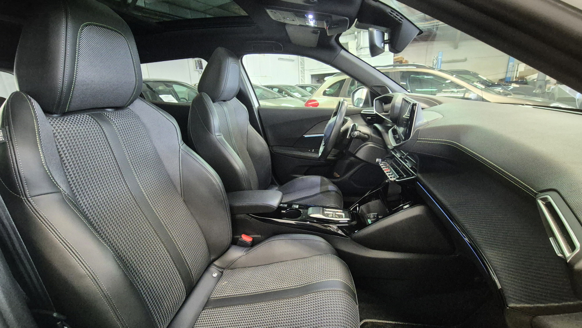 Peugeot 2008 — 9