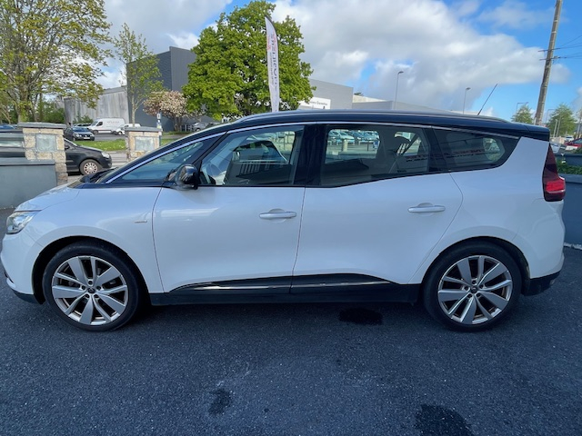 Renault Grand Scenic — 4