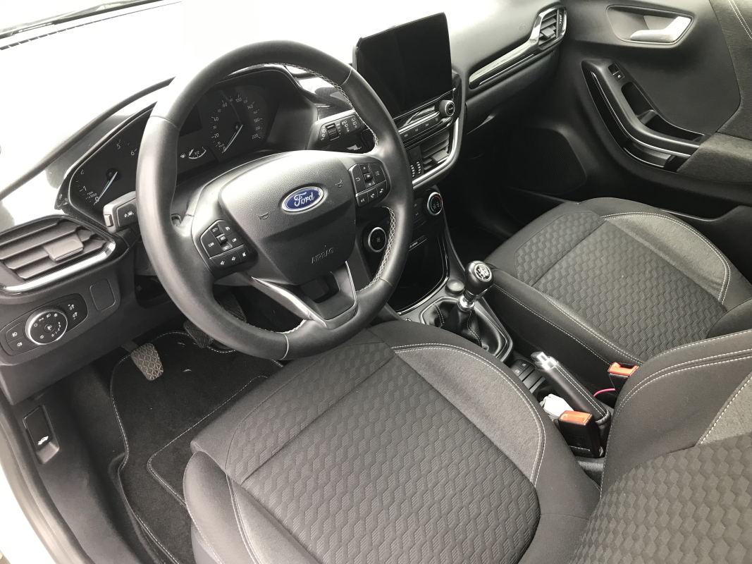 Ford Puma — 32
