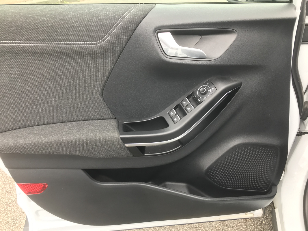 Ford Puma — 33