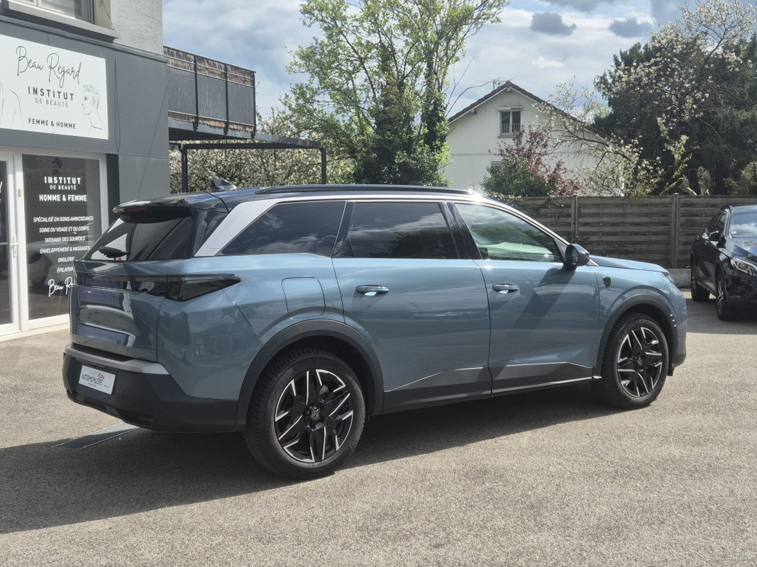 Peugeot 5008 — 11