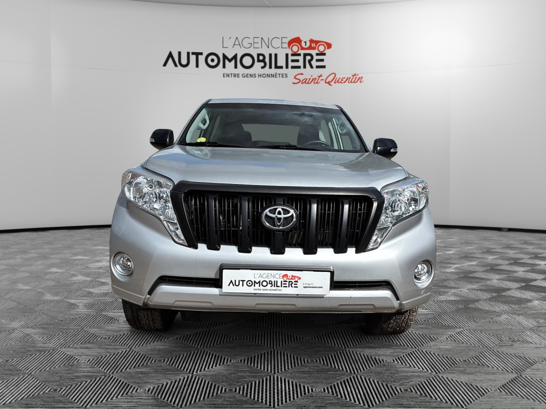 Toyota Land Cruiser — 2