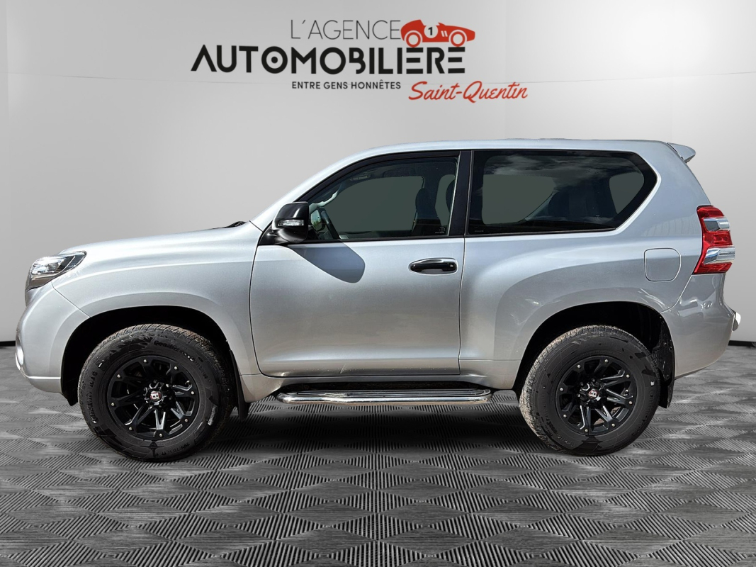 Toyota Land Cruiser — 4