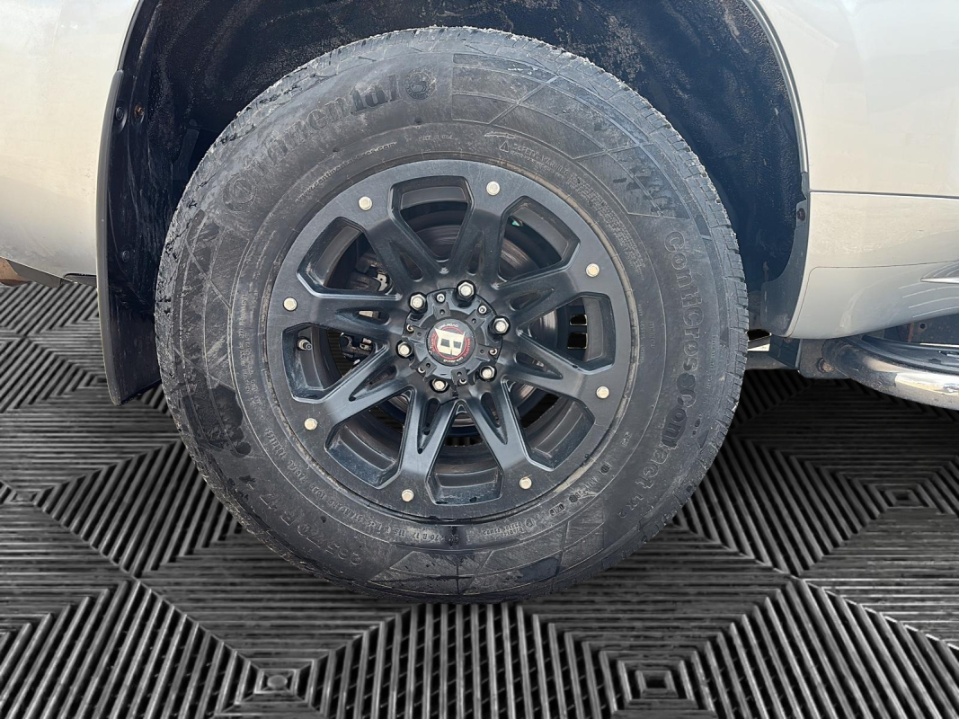 Toyota Land Cruiser — 22