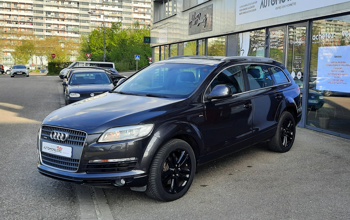 Audi Q7 — 4