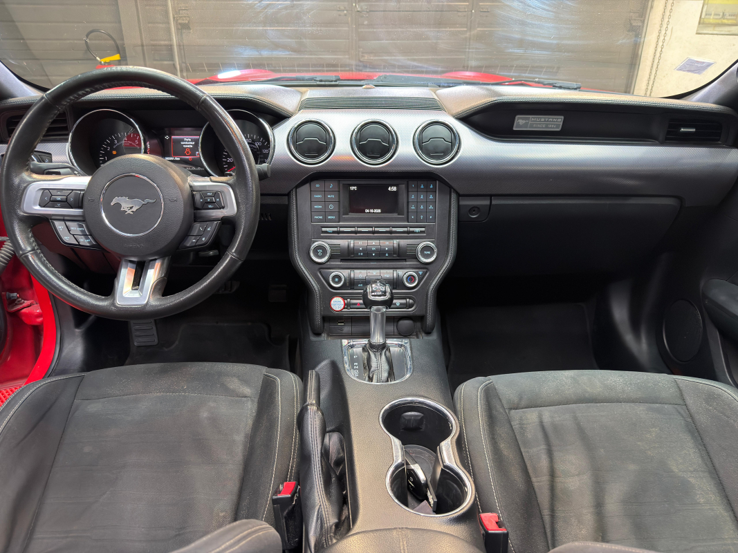 Ford Mustang — 12
