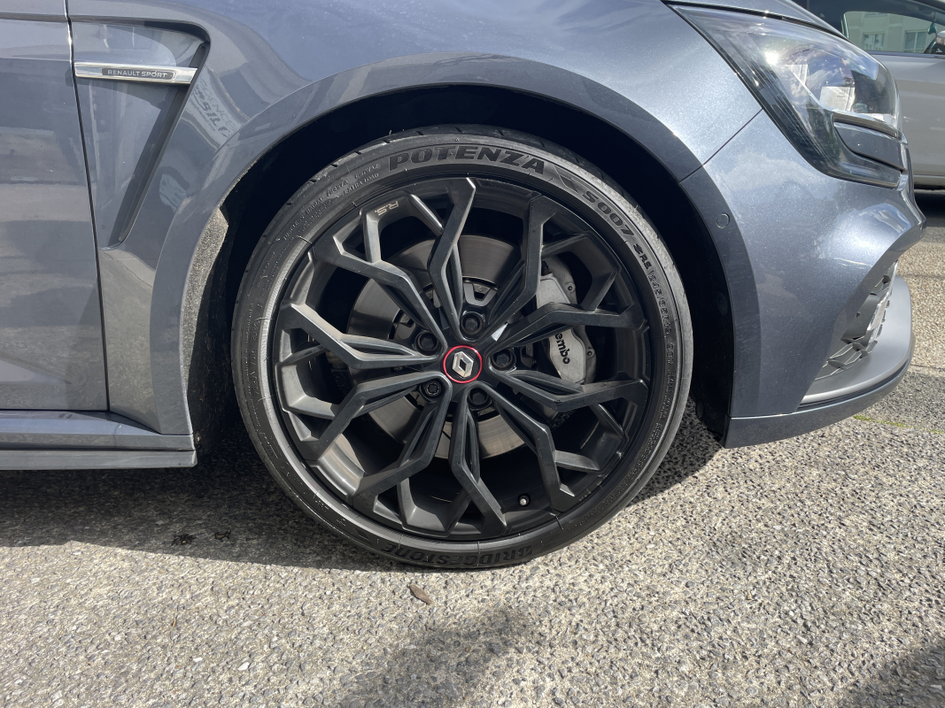Renault Megane — 19