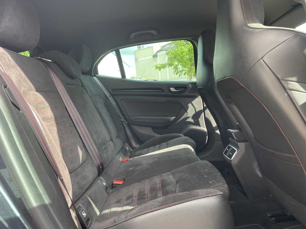Renault Megane — 16