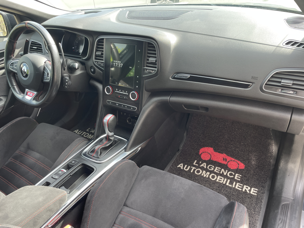 Renault Megane — 13