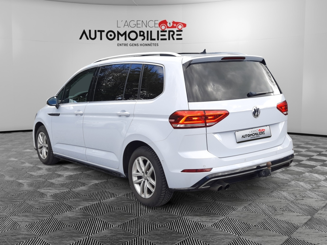 Volkswagen Touran — 7