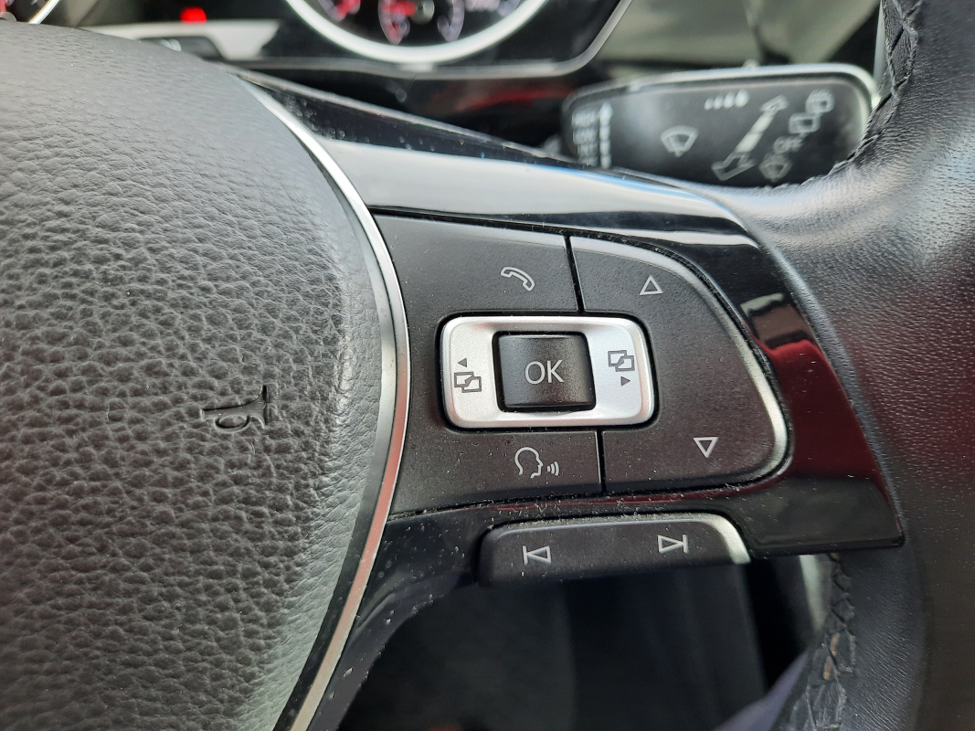 Volkswagen Touran — 14