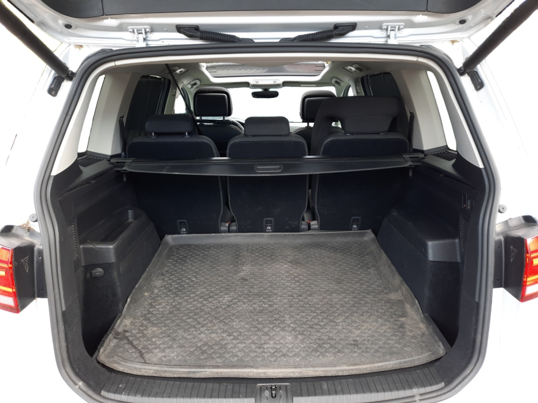 Volkswagen Touran — 31
