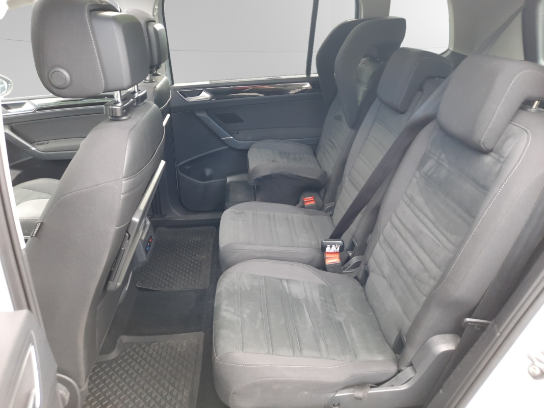 Volkswagen Touran — 28