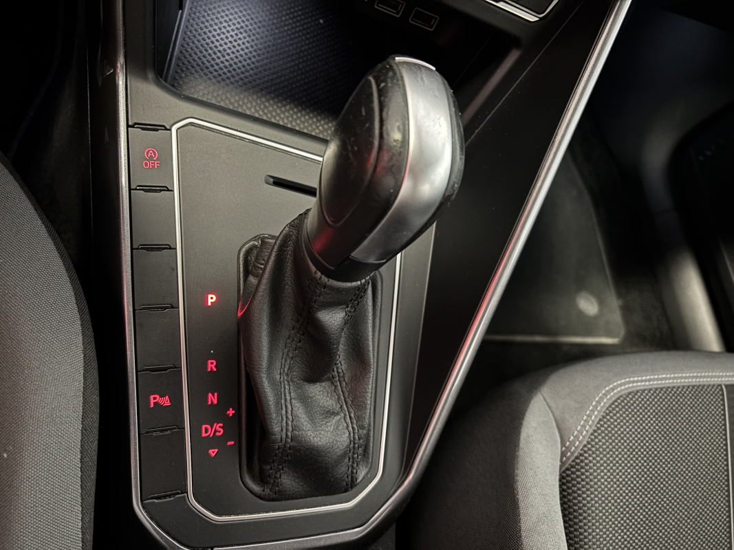 Volkswagen Polo — 18