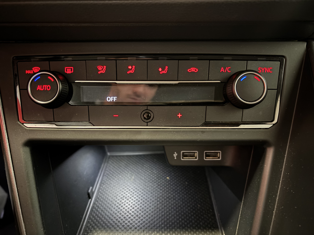 Volkswagen Polo — 23