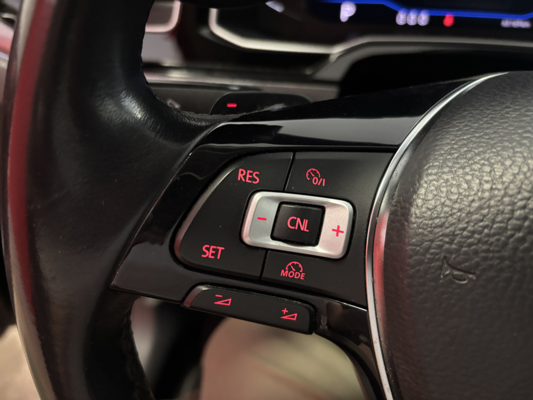 Volkswagen Polo — 16