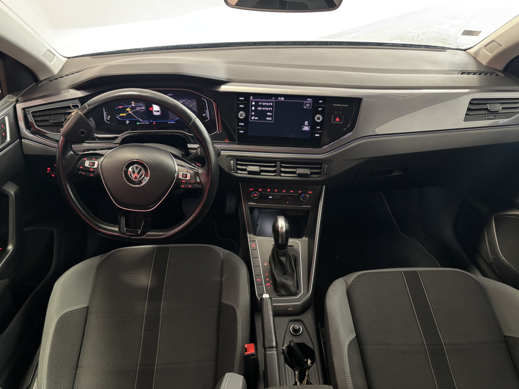 Volkswagen Polo — 12