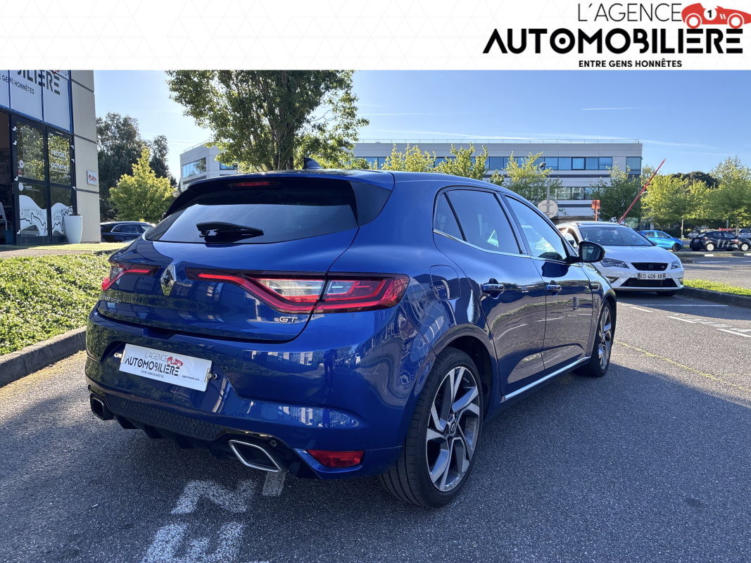 Renault Megane — 3