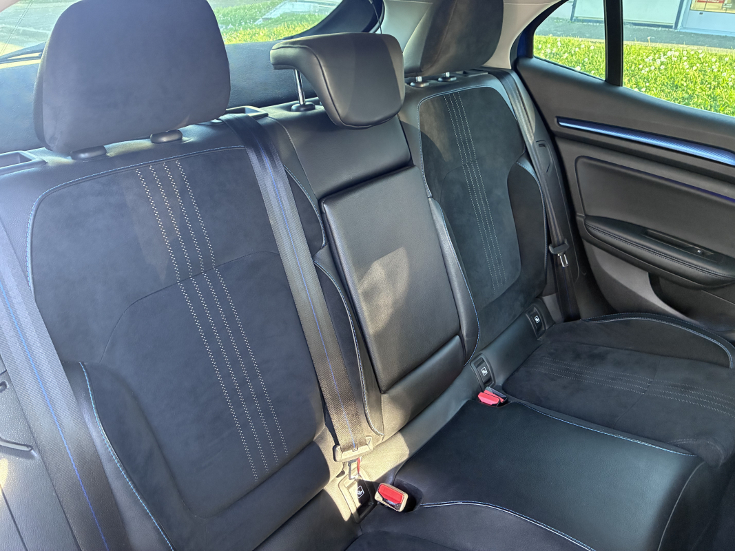 Renault Megane — 14