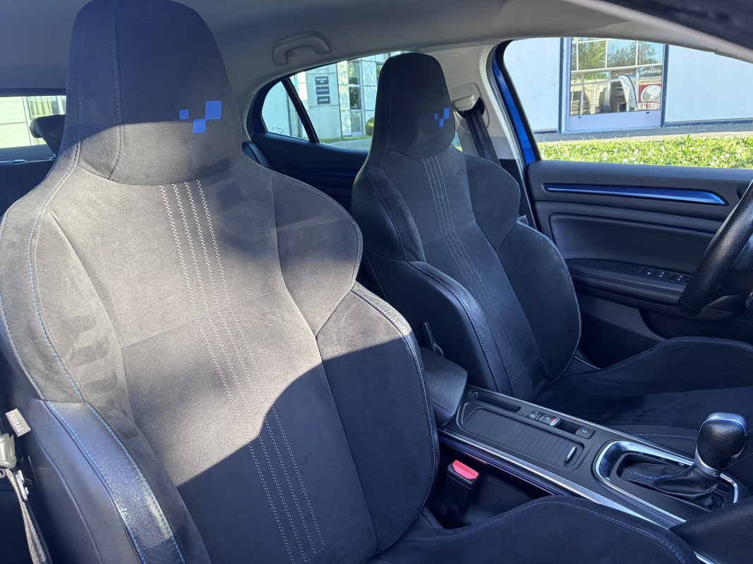 Renault Megane — 13