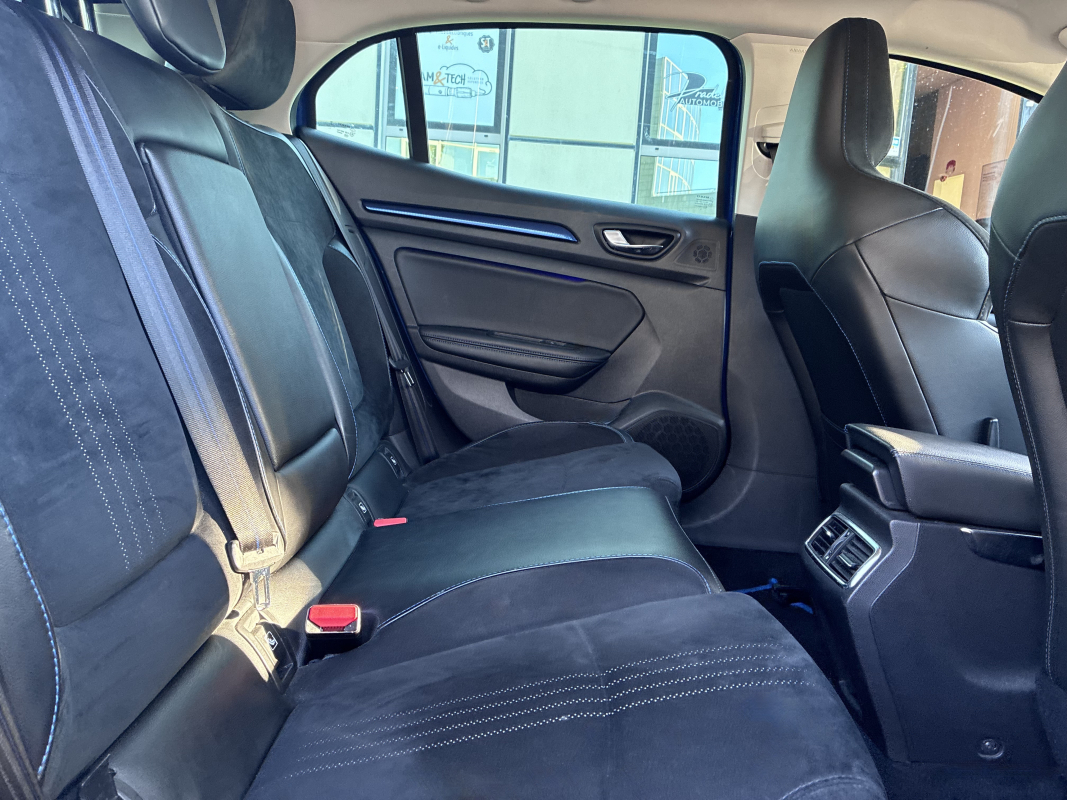 Renault Megane — 15