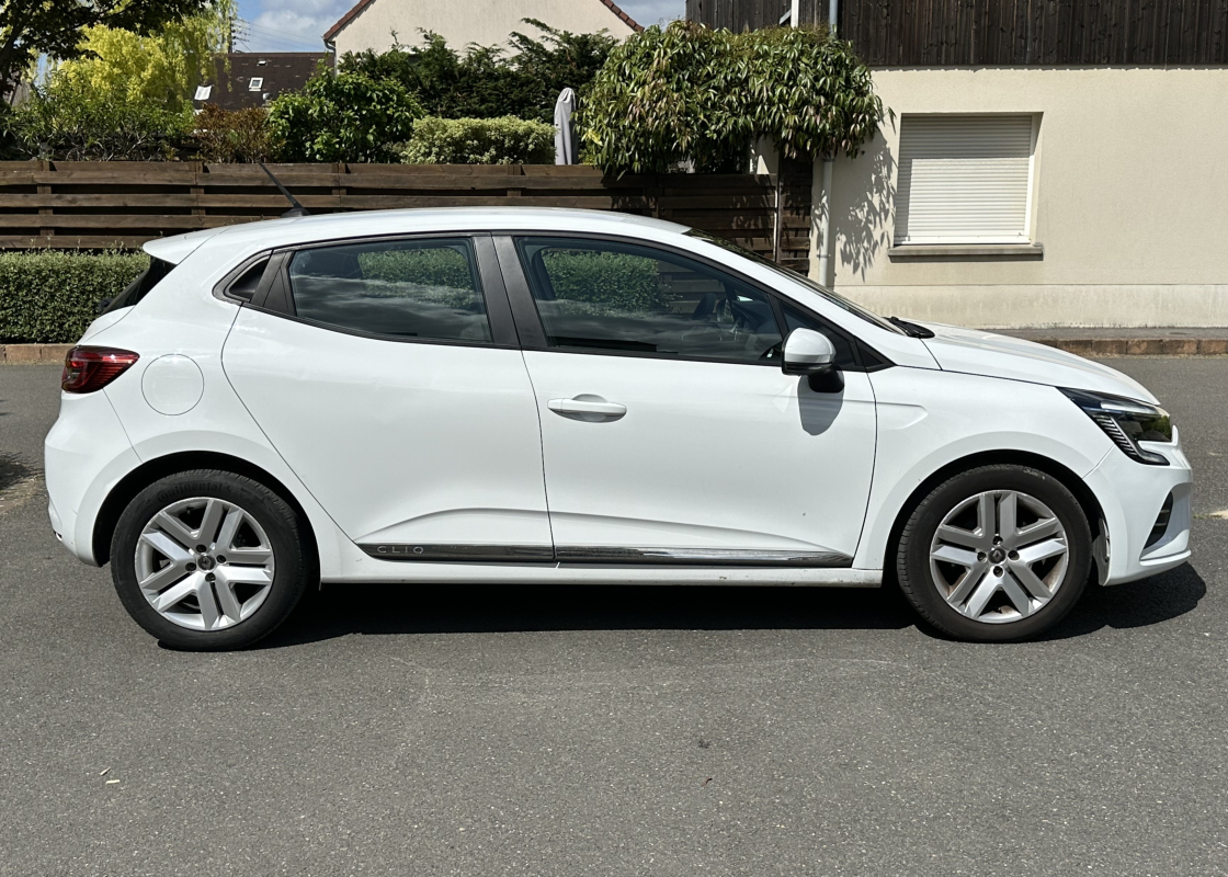 Renault Clio — 6