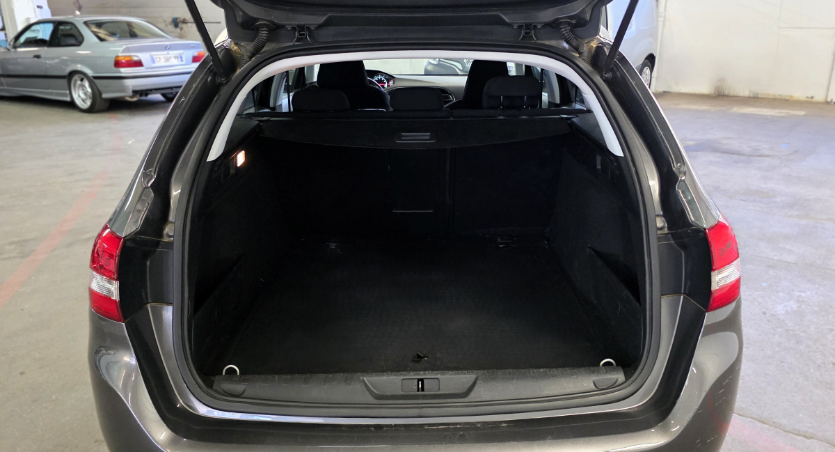 Peugeot 308 SW — 20