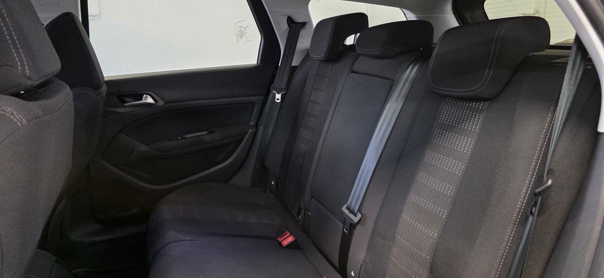 Peugeot 308 SW — 15