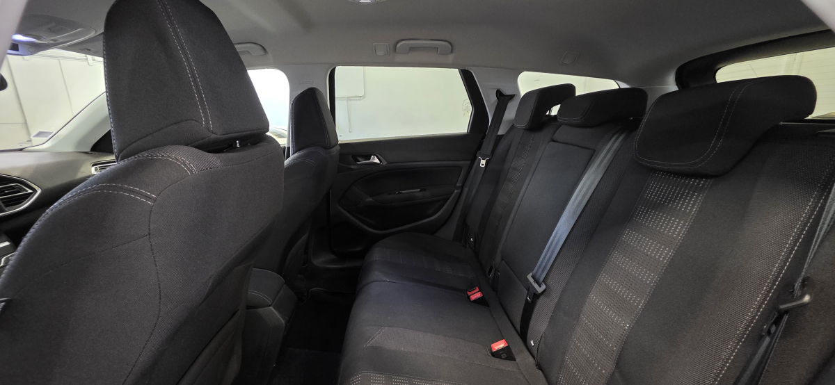 Peugeot 308 SW — 16