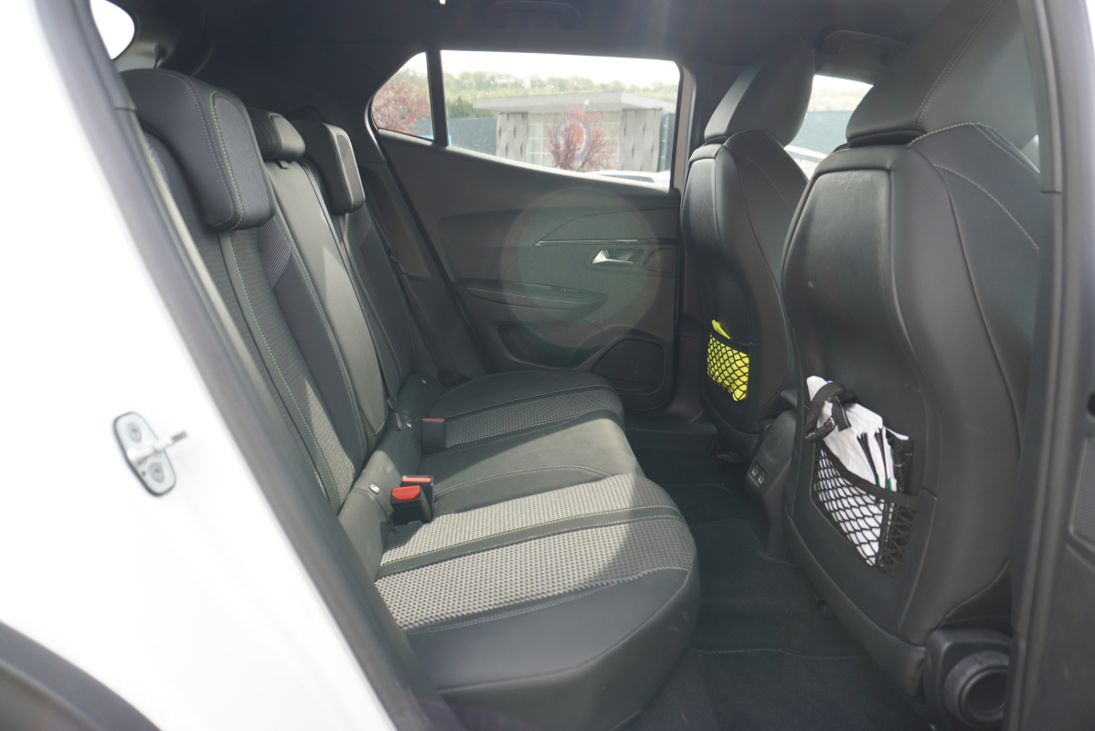 Peugeot 2008 — 13
