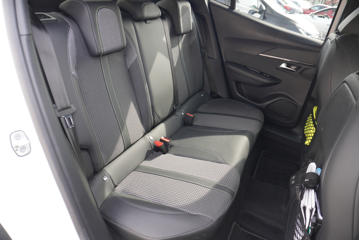 Peugeot 2008 — 14